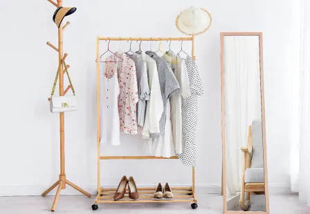 Simplifying Your Closet: The Versatility of Metal Hangers
